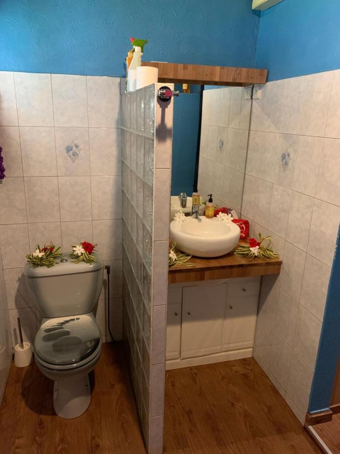 A Tomo Mai Homestay, Close To Airport, Private Bathroom Free Parking And Wifi With High Connection And Breakfast Optional Faaa Kültér fotó