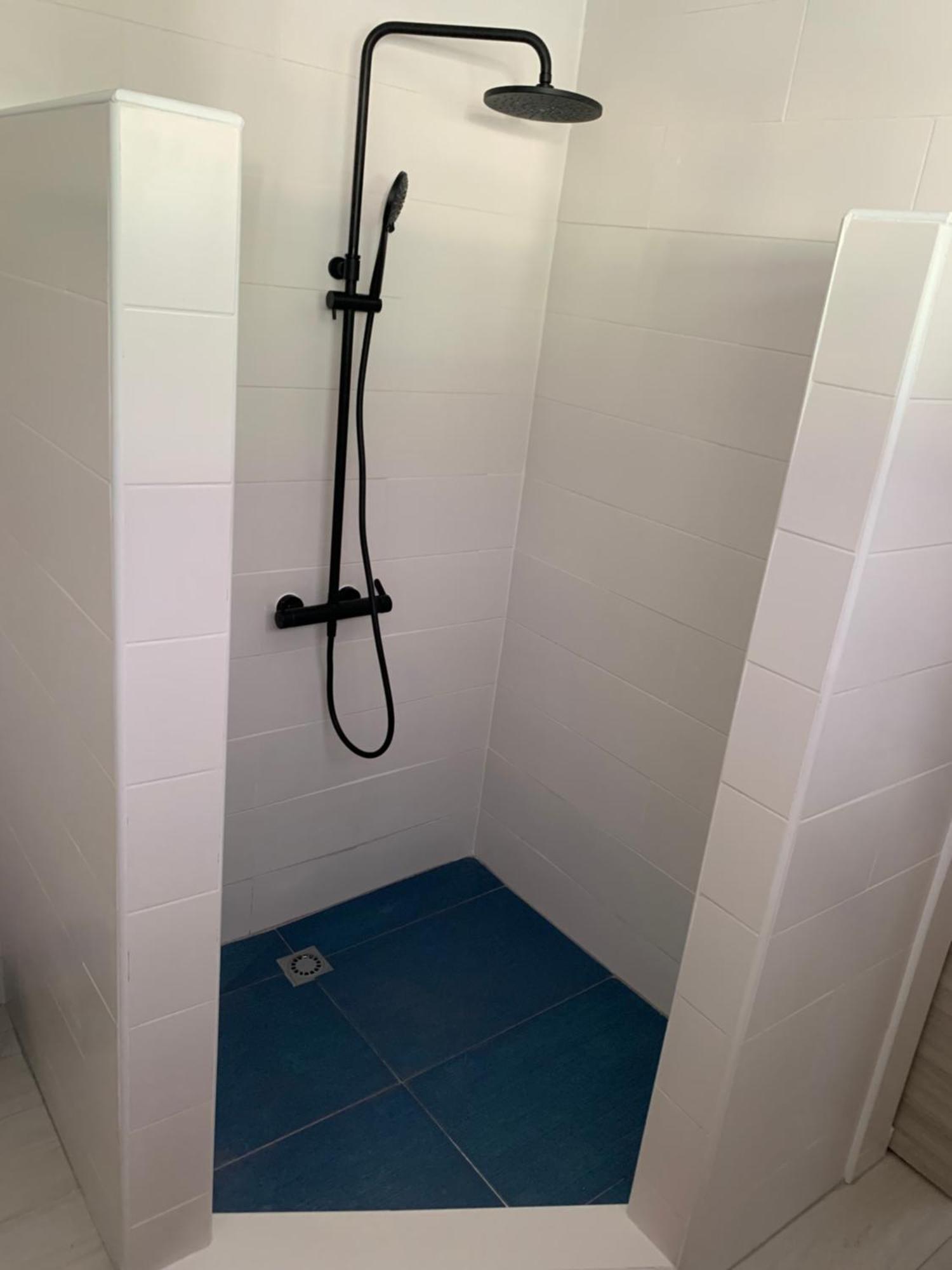 A Tomo Mai Homestay, Close To Airport, Private Bathroom Free Parking And Wifi With High Connection And Breakfast Optional Faaa Kültér fotó